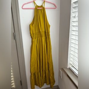 NWOT Chartreuse halter maxi dress w/ pockets